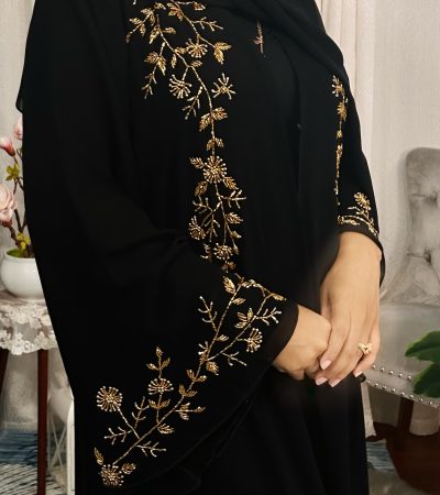 Golden Emirati abaya